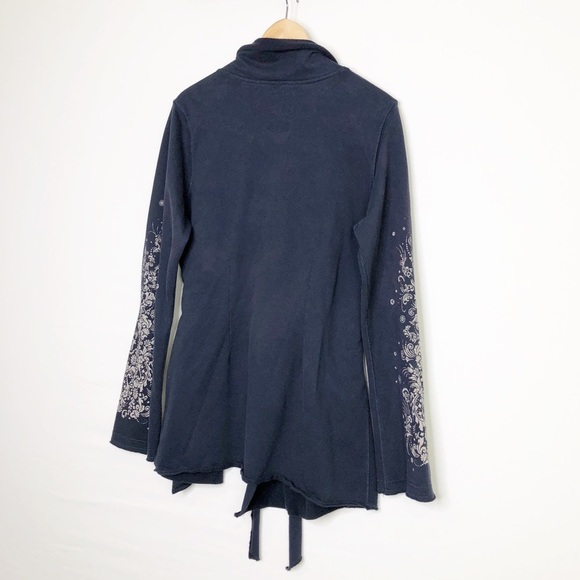 Lucky Brand Y2K navy blue graphic, print, two piece jogger set - Picture 10 of 13